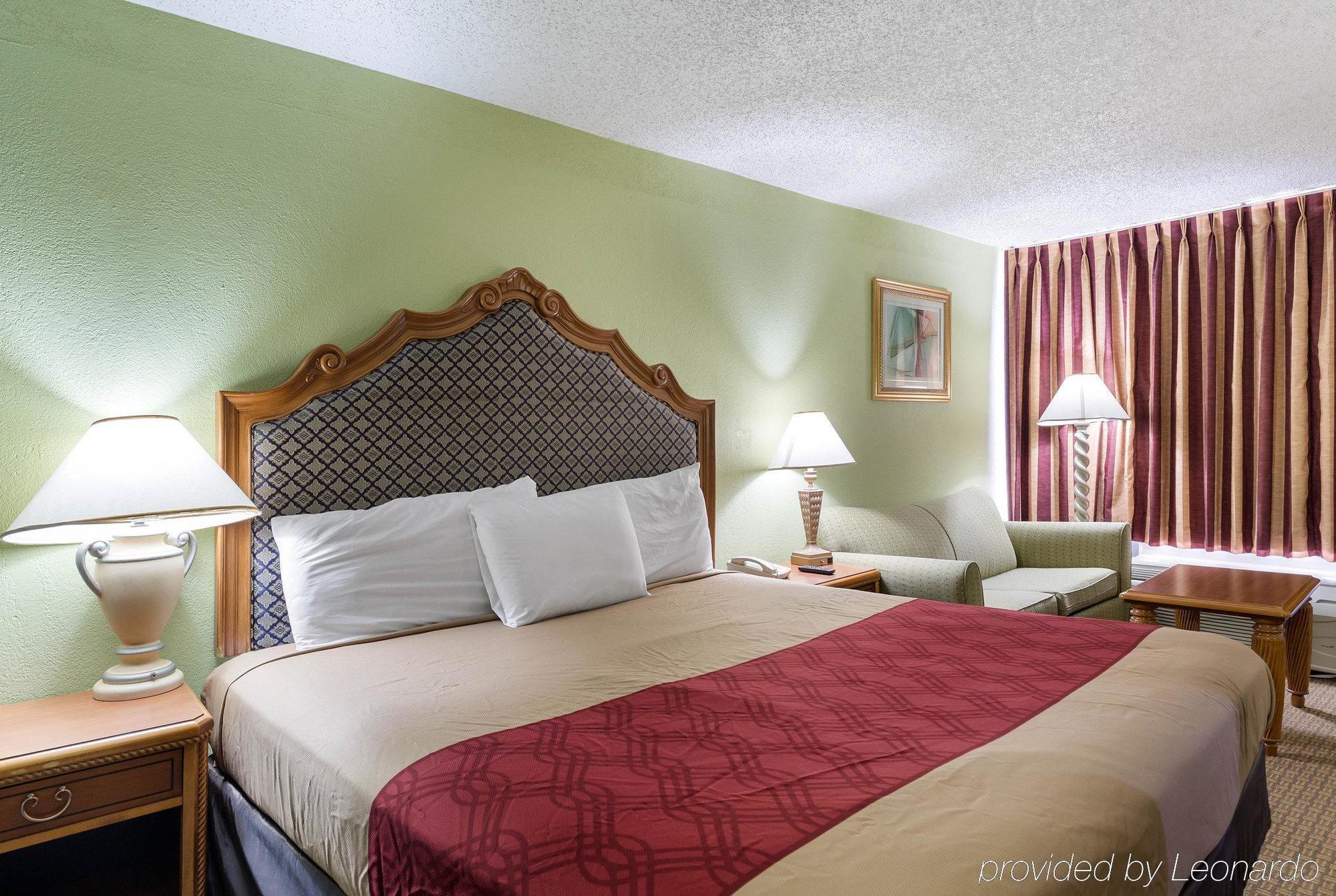 Hotel Elev8 Conroe Exterior photo